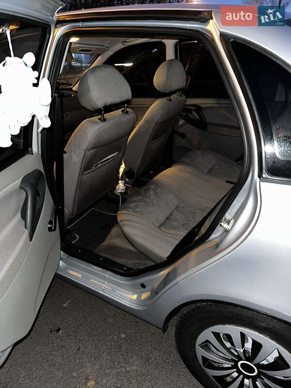 Седан ВАЗ / Lada 1118 Калина 2008 в Чернигове фото 10 Седан ВАЗ / Lada 1118 Калина 2008 в Чернигове