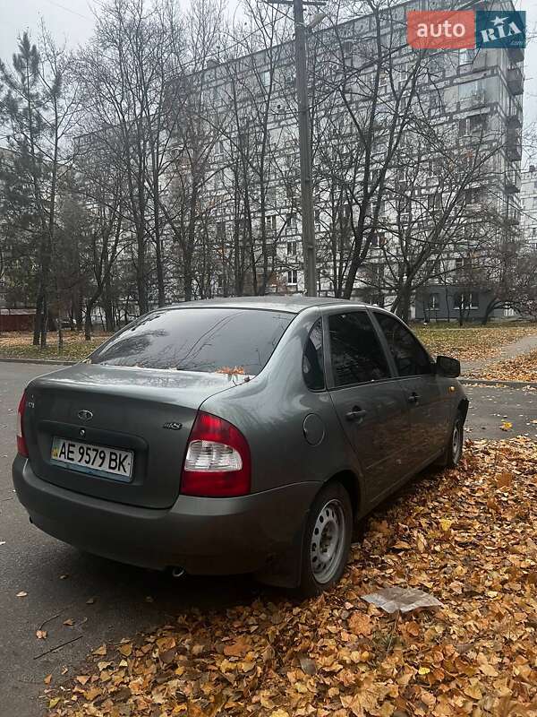 Седан ВАЗ / Lada 1118 Калина 2011 в Днепре