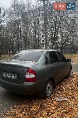 Седан ВАЗ 1118 Калина 2011 в 