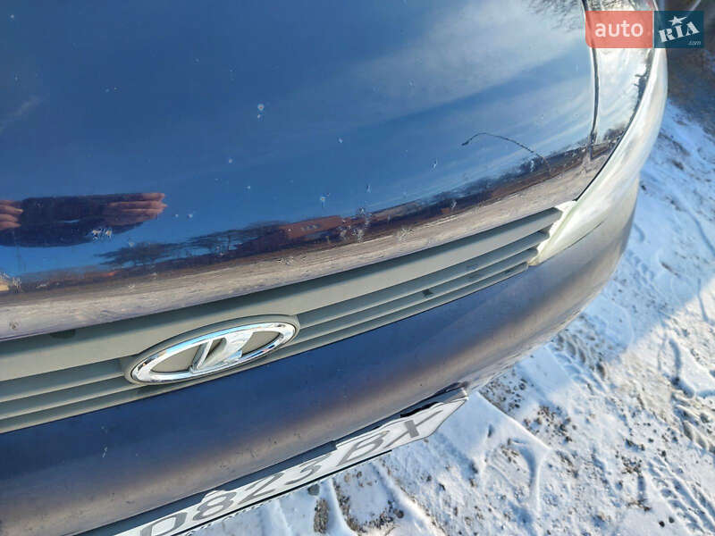 Седан ВАЗ / Lada 1118 Калина 2010 в Ужгороді