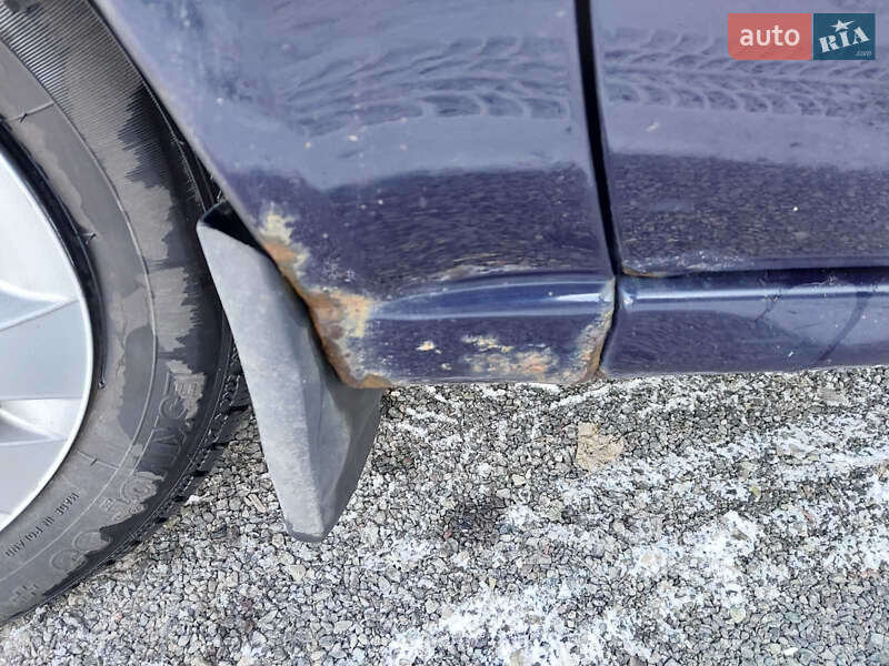 Седан ВАЗ / Lada 1118 Калина 2010 в Ужгороді