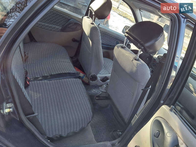 Седан ВАЗ / Lada 1118 Калина 2010 в Ужгороді