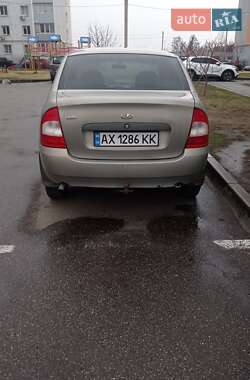 Седан ВАЗ 1118 Калина 2006 в 