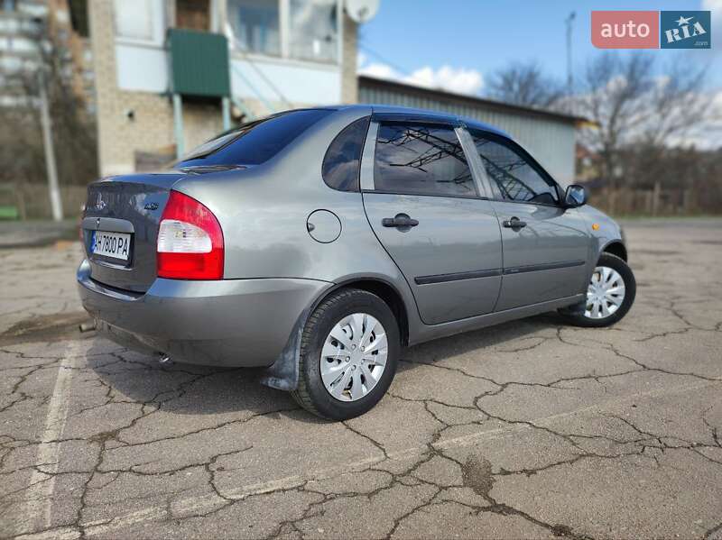 Седан ВАЗ 1118 Калина 2007 в 