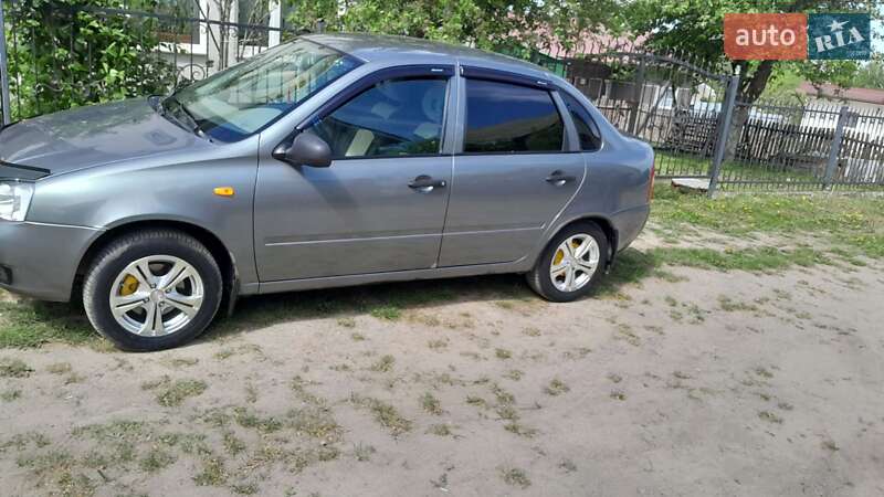 Седан ВАЗ / Lada 1118 Калина 2010 в Тернополе