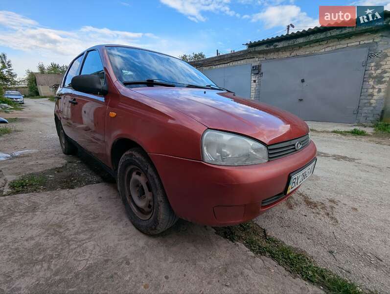 Седан ВАЗ / Lada 1118 Калина 2008 в Каменец-Подольском