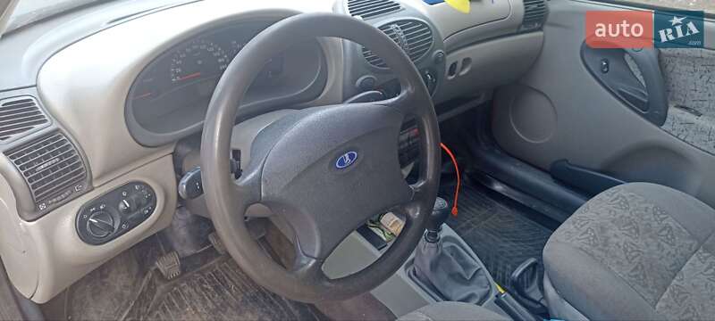 Седан ВАЗ / Lada 1118 Калина 2006 в Харькове