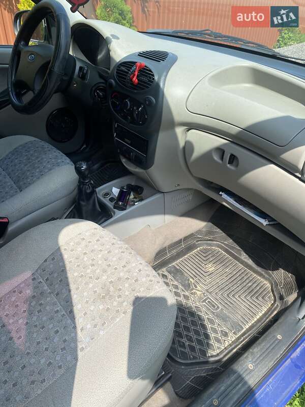 Седан ВАЗ / Lada 1118 Калина 2008 в Яворове