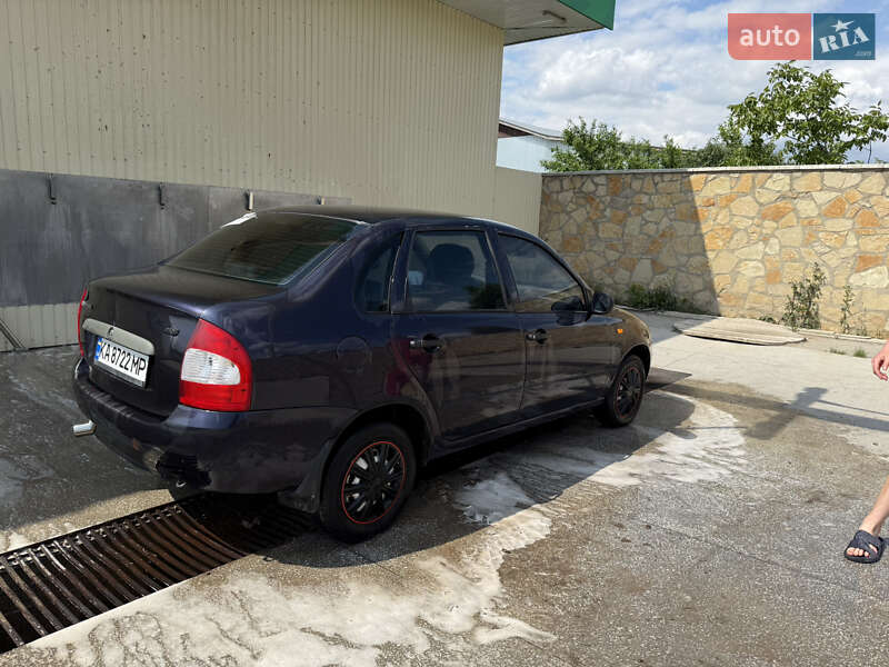 Седан ВАЗ / Lada 1118 Калина 2008 в Чернівцях