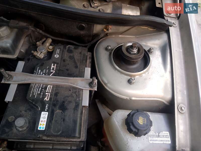 Седан ВАЗ / Lada 1118 Калина 2006 в Києві