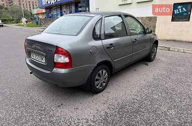 Седан ВАЗ 1118 Калина 2008 в 