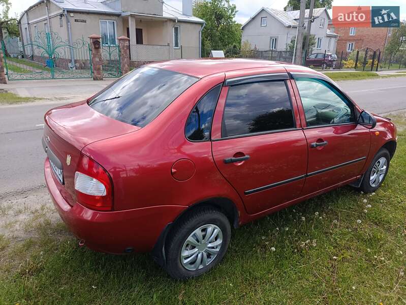 Седан ВАЗ / Lada 1118 Калина 2006 в Суховоле