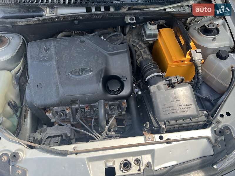 Седан ВАЗ / Lada 1118 Калина 2007 в Борщеве