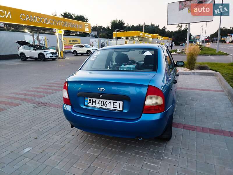 Седан ВАЗ / Lada 1118 Калина 2006 в Броварах