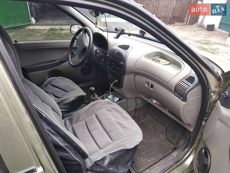 Седан ВАЗ / Lada 1118 Калина 2008 в Золотоноше