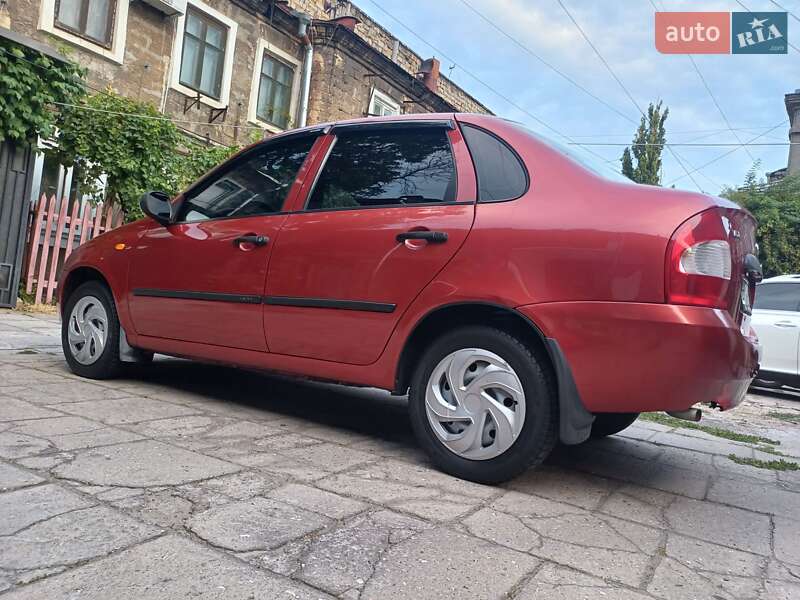 Седан ВАЗ / Lada 1118 Калина 2008 в Одесі