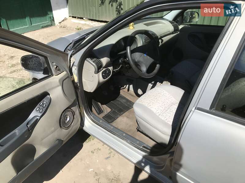 Седан ВАЗ / Lada 1118 Калина 2006 в Заставній