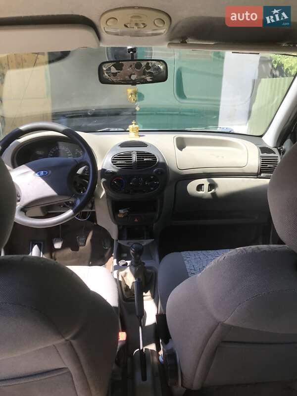 Седан ВАЗ / Lada 1118 Калина 2006 в Заставній