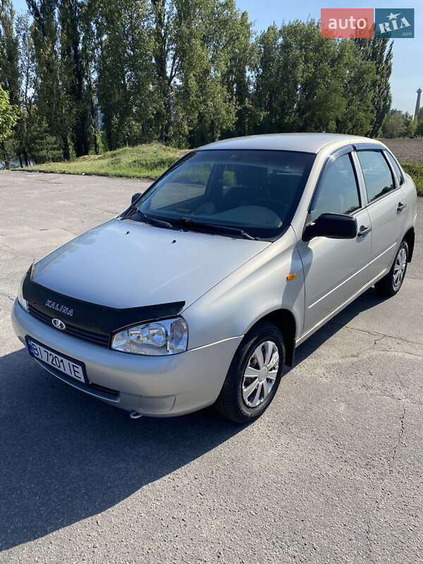 Седан ВАЗ / Lada 1118 Калина 2011 в Горишних Плавнях фото 2 Седан ВАЗ / Lada 1118 Калина 2011 в Горишних Плавнях