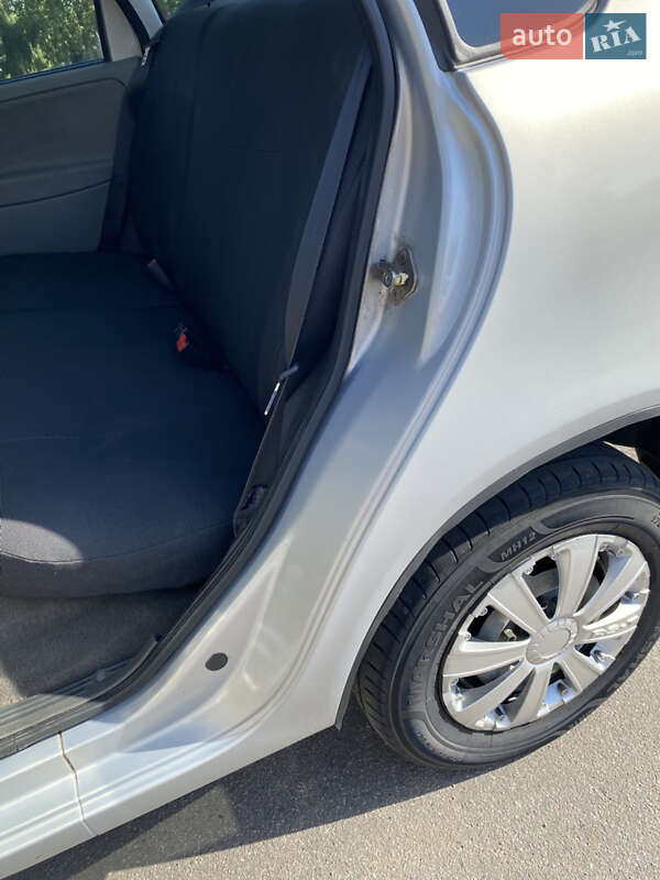 Седан ВАЗ / Lada 1118 Калина 2011 в Горишних Плавнях фото 23 Седан ВАЗ / Lada 1118 Калина 2011 в Горишних Плавнях