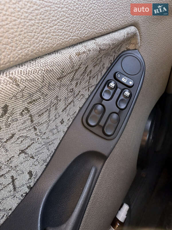 Седан ВАЗ / Lada 1118 Калина 2007 в Харькове