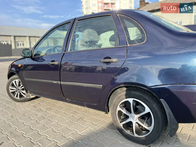 Седан ВАЗ / Lada 1118 Калина 2008 в Львове