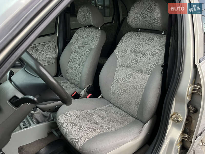 Седан ВАЗ / Lada 1118 Калина 2006 в Чернівцях фото 32 Седан ВАЗ / Lada 1118 Калина 2006 в Чернівцях