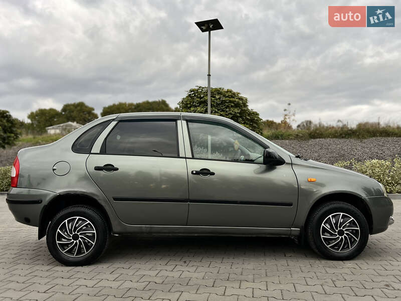 Седан ВАЗ / Lada 1118 Калина 2008 в Хмельницком