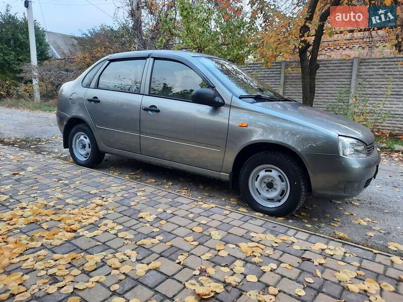 Седан ВАЗ / Lada 1118 Калина 2006 в Запорожье