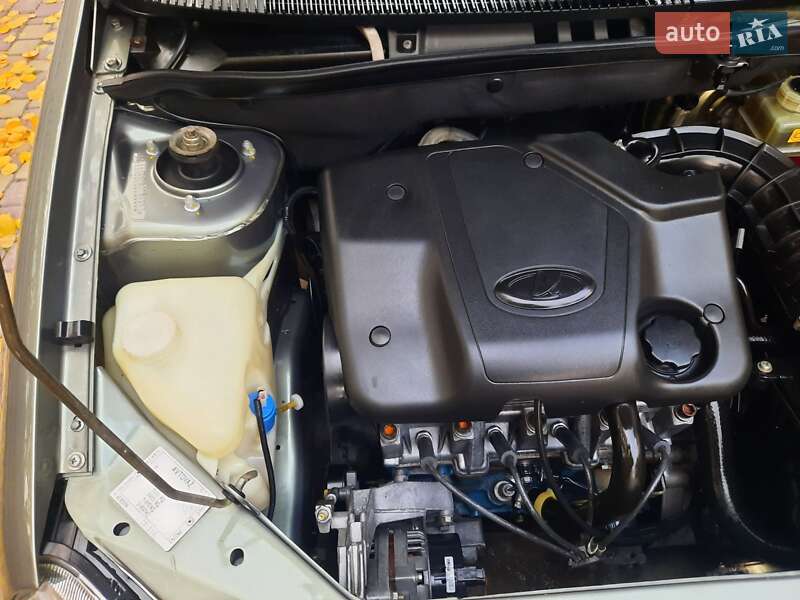 Седан ВАЗ / Lada 1118 Калина 2006 в Запорожье