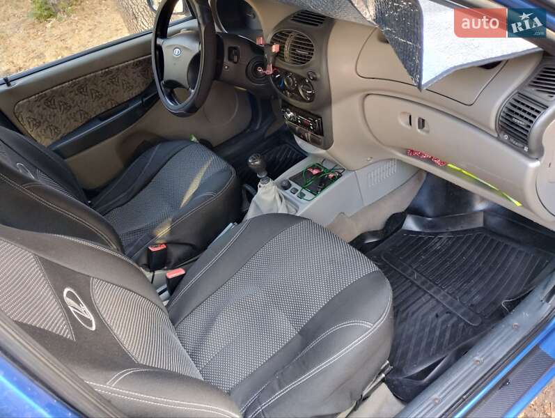 Седан ВАЗ / Lada 1118 Калина 2006 в Харькове фото 5 Седан ВАЗ / Lada 1118 Калина 2006 в Харькове