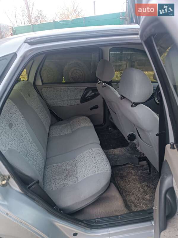 Седан ВАЗ / Lada 1118 Калина 2007 в Яремче