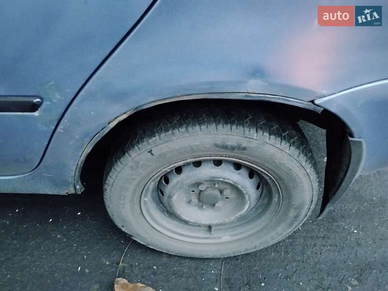 Седан ВАЗ / Lada 1118 Калина 2006 в Горишних Плавнях фото 9 Седан ВАЗ / Lada 1118 Калина 2006 в Горишних Плавнях