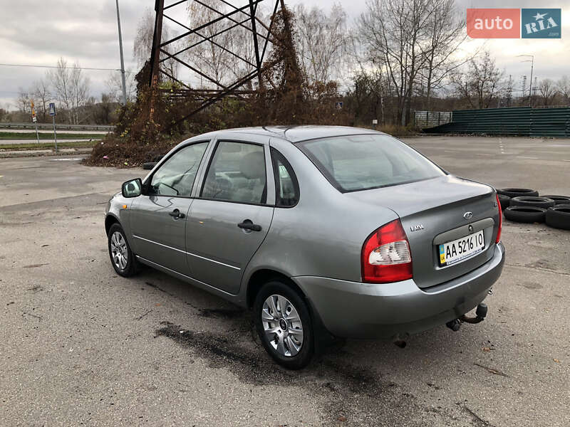 Седан ВАЗ / Lada 1118 Калина 2010 в Киеве фото 3 Седан ВАЗ / Lada 1118 Калина 2010 в Киеве
