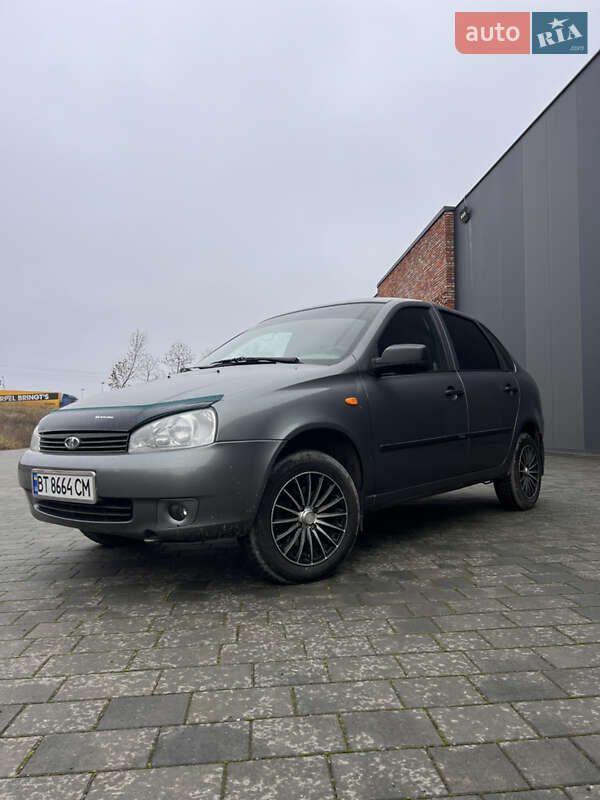 Седан ВАЗ / Lada 1118 Калина 2010 в Хмельницком