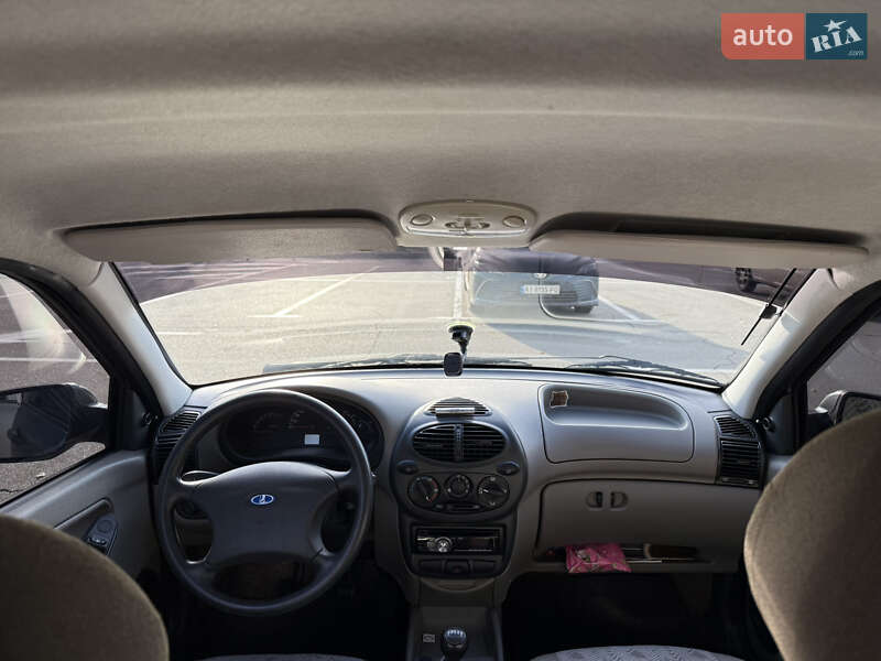 Седан ВАЗ / Lada 1118 Калина 2011 в Києві