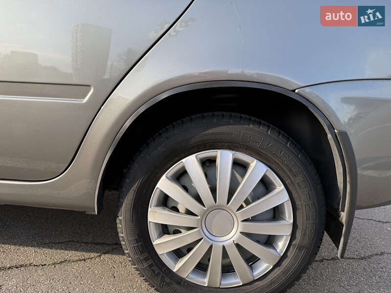 Седан ВАЗ / Lada 1118 Калина 2011 в Києві