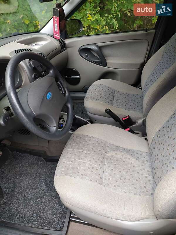 Седан ВАЗ / Lada 1118 Калина 2008 в Сумах