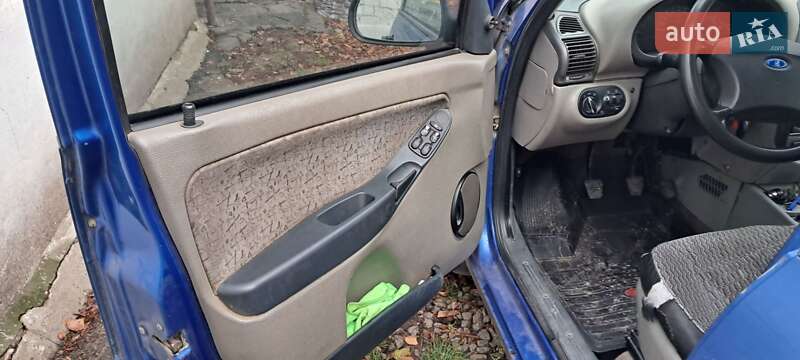 Седан ВАЗ / Lada 1118 Калина 2006 в Киеве