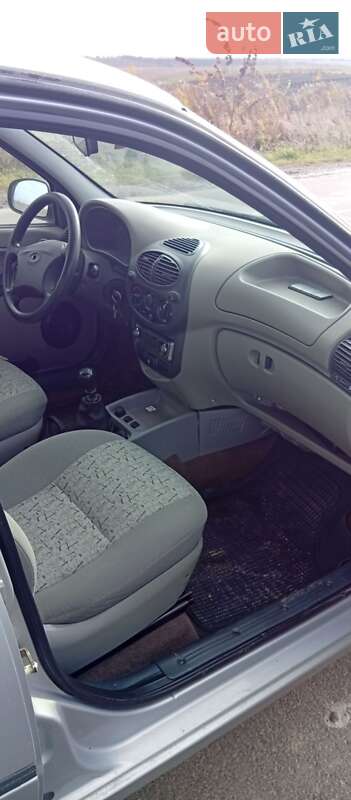 Седан ВАЗ / Lada 1118 Калина 2007 в Здолбуніві