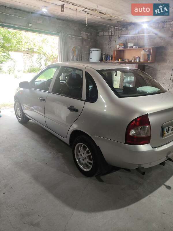 Седан ВАЗ / Lada 1118 Калина 2007 в Запоріжжі