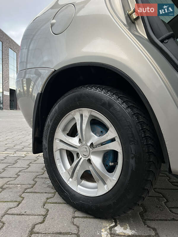 Седан ВАЗ / Lada 1118 Калина 2006 в Чернівцях