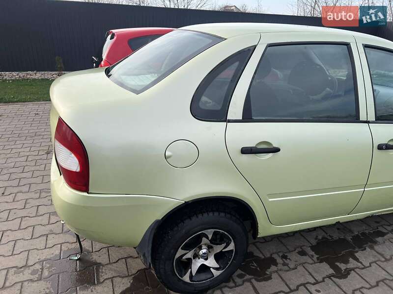 Седан ВАЗ / Lada 1118 Калина 2006 в Васильковке