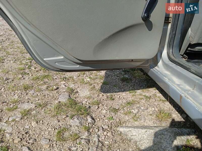 Седан ВАЗ / Lada 1118 Калина 2006 в Славуті