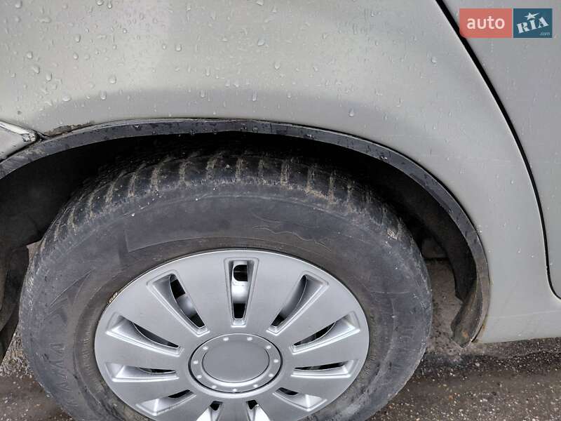 Седан ВАЗ / Lada 1118 Калина 2006 в Виннице фото 31 Седан ВАЗ / Lada 1118 Калина 2006 в Виннице