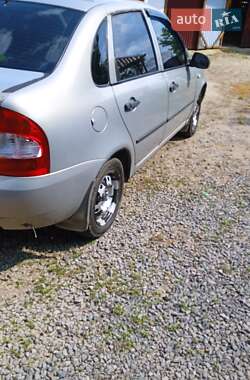 Седан ВАЗ 1118 Калина 2007 в Ужгороде