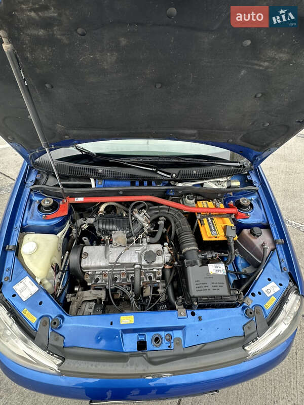 Седан ВАЗ / Lada 1118 Калина 2006 в Одессе