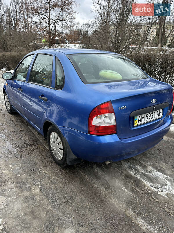 Седан ВАЗ / Lada 1118 Калина 2006 в Киеве