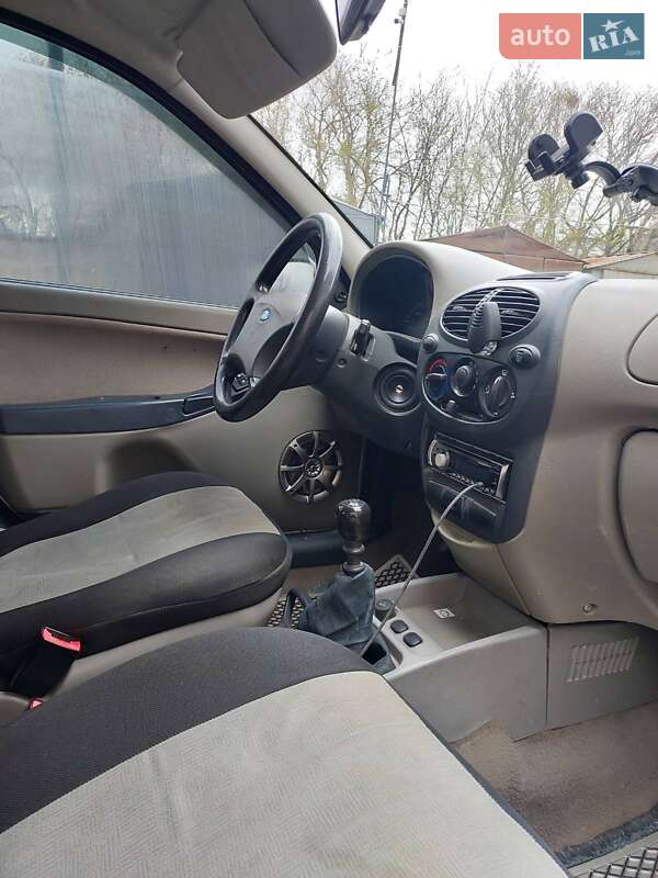 Хэтчбек ВАЗ / Lada 1119 Калина 2008 в Болграде фото 10 Хэтчбек ВАЗ / Lada 1119 Калина 2008 в Болграде