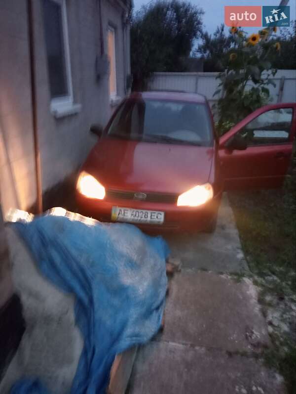 Хетчбек ВАЗ / Lada 1119 Калина 2007 в Синельниковому